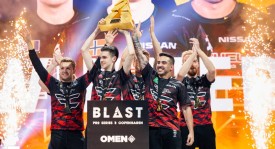 【四强赛】EG 3-1 战胜BLG，率先挺进巴黎冠军赛决赛！